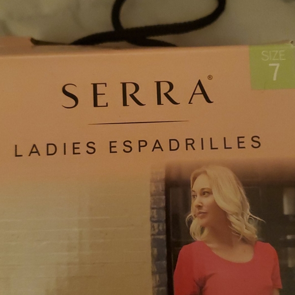 NEW in Box! Size 7 Ladies Espadrilles - Picture 5 of 6